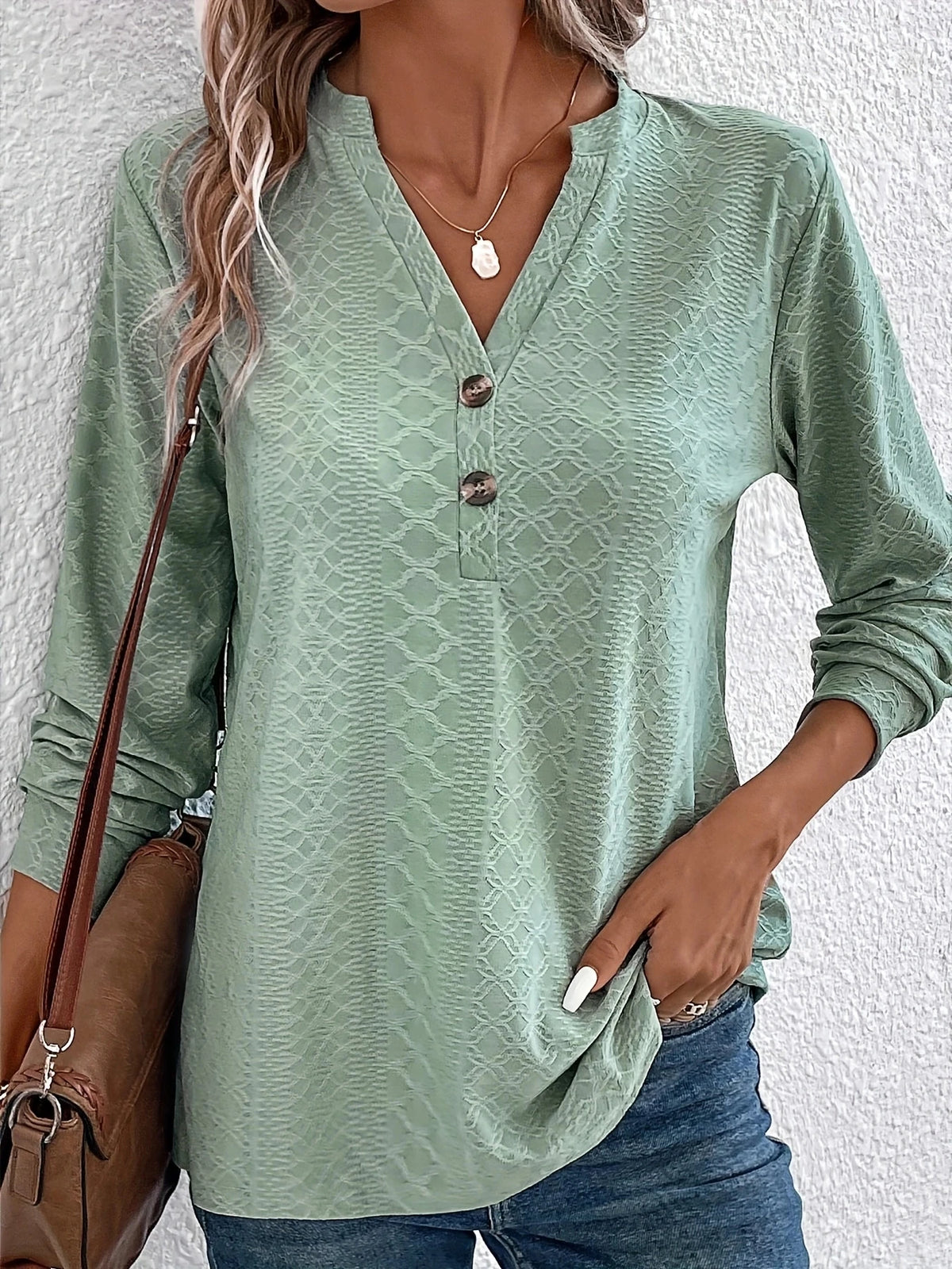 Blusa Feminina Elegante com Botões e Decote V